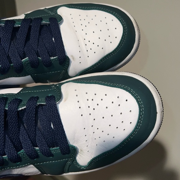 Jordan Mid - Picture 5 of 7